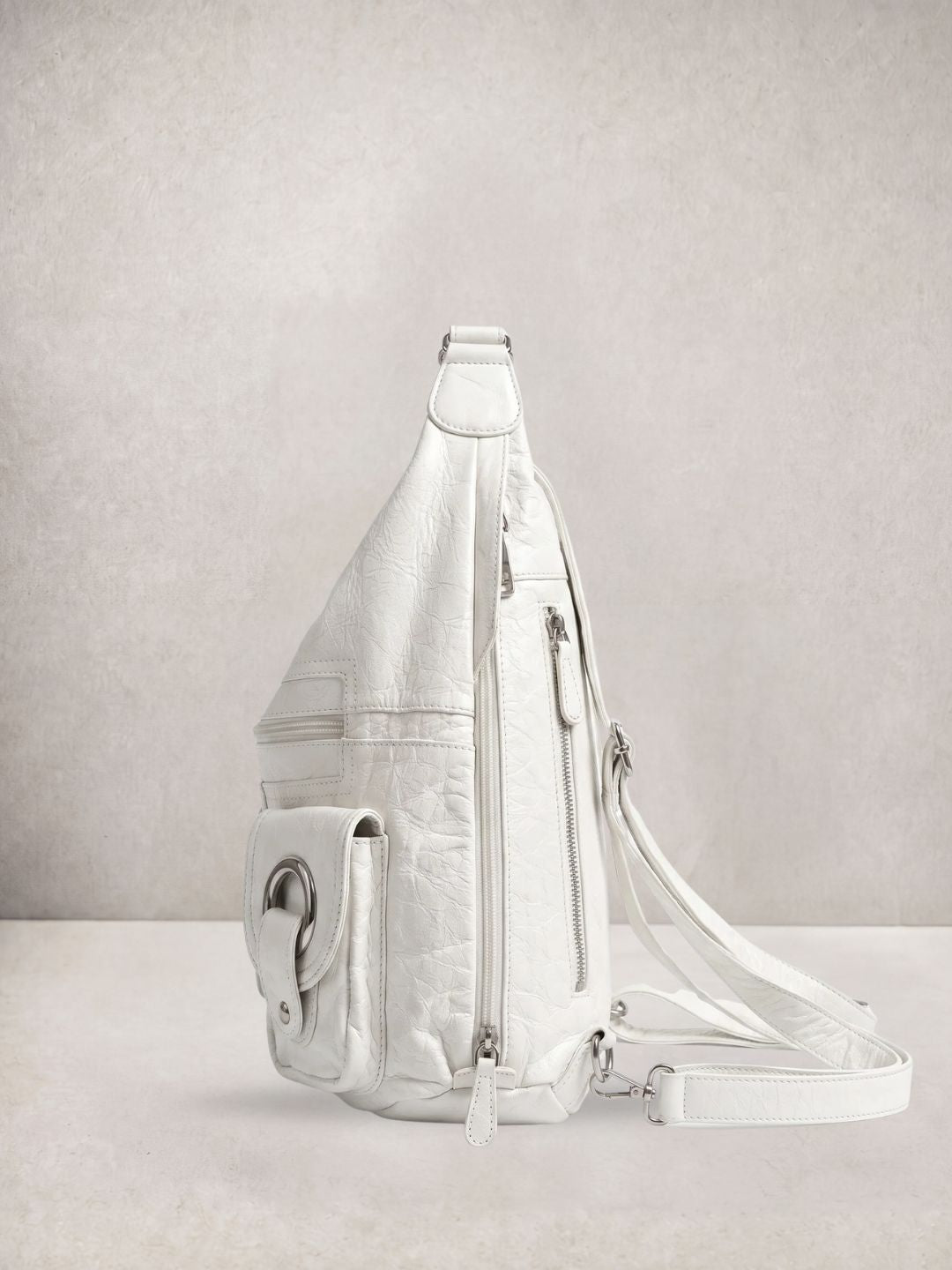 Le Mila bag in white vegan leather, side view